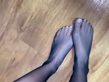 Nylon seamed foot fetish pt2