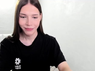 Amateur Webcam Chick Masturbates On Webcam More at