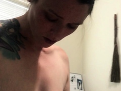 Cute Amateur Brunette Naughty In Solo Jerking Show On Camera