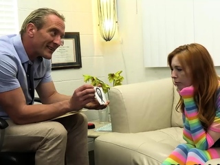 She cant think about anything except cocks even in therapy